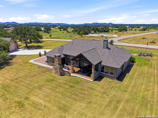228 LUCKY RDG Bandera, TX 78003