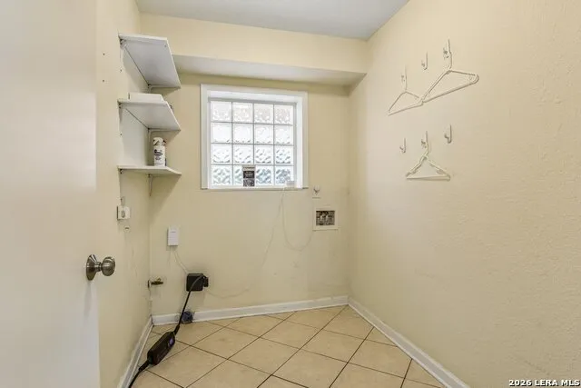 1710 Donerail St San Antonio, TX 78248