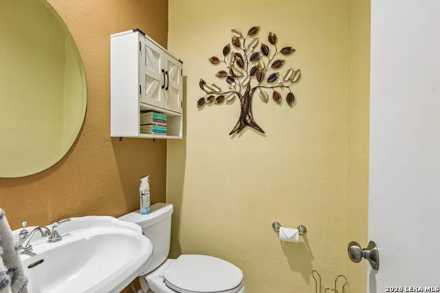 1710 Donerail St San Antonio, TX 78248