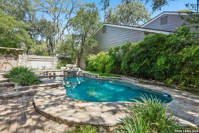 1710 Donerail St San Antonio, TX 78248