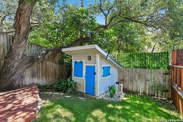 1710 Donerail St San Antonio, TX 78248