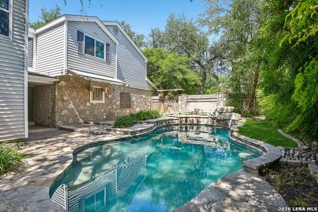 1710 Donerail St San Antonio, TX 78248