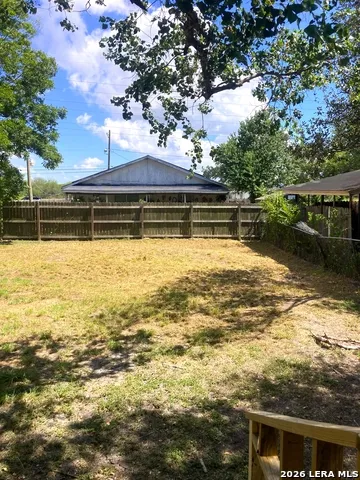 2409 BOOKER ST Victoria, TX 77901