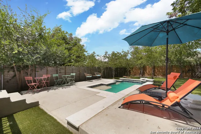 609 DAKOTA ST San Antonio, TX 78203