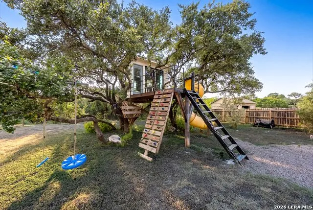 719 Walder Trail San Antonio, TX 78260