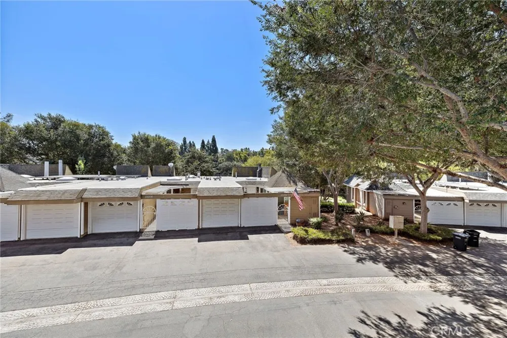 22205 Caminito Tasquillo #51 Laguna Hills, CA 92653