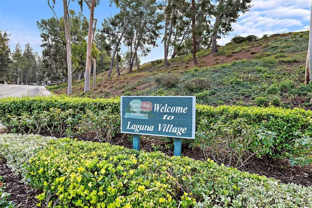 22205 Caminito Tasquillo #51 Laguna Hills, CA 92653