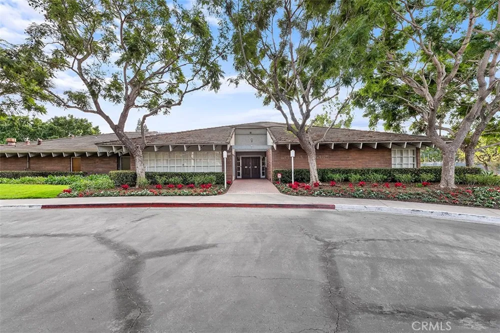 22205 Caminito Tasquillo #51 Laguna Hills, CA 92653