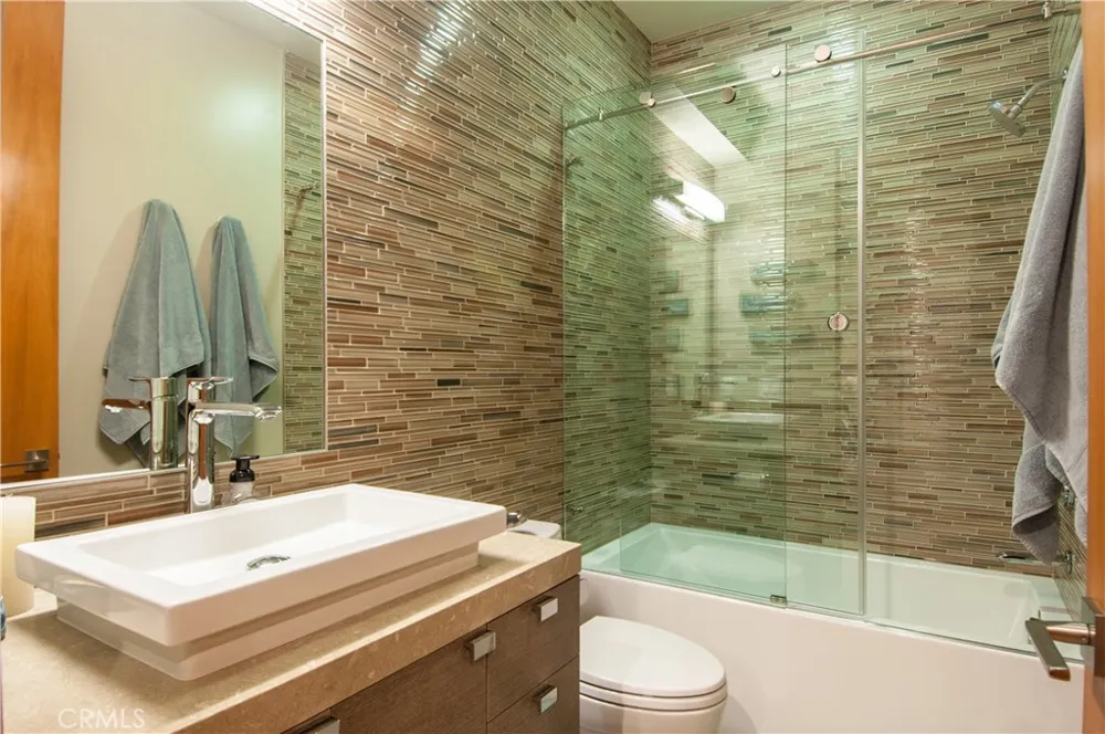 1103 Cypress Avenue Hermosa Beach, CA 90254