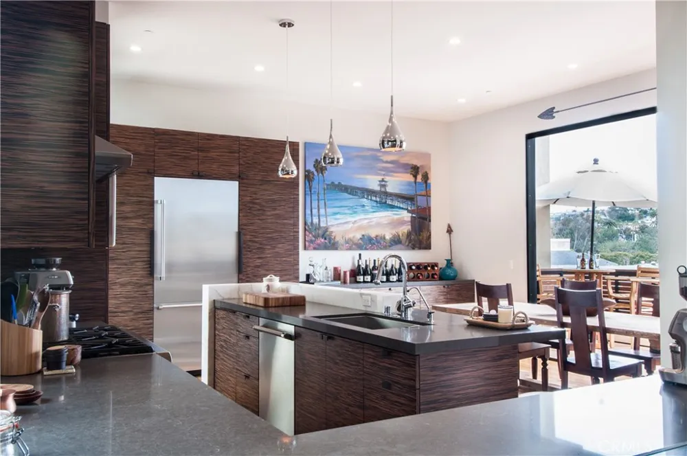 1103 Cypress Avenue Hermosa Beach, CA 90254