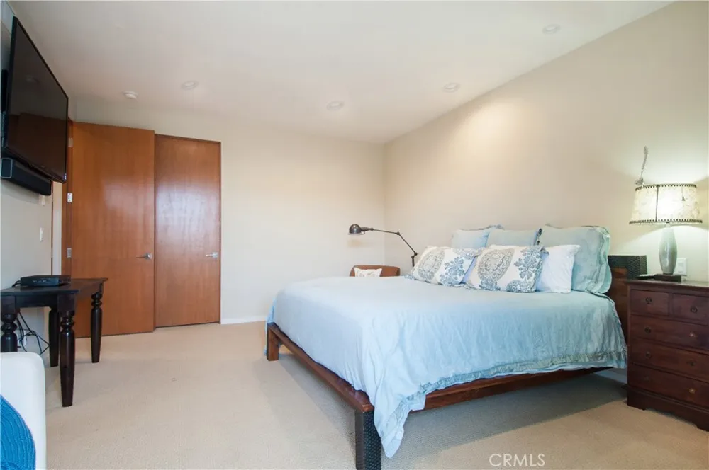 1103 Cypress Avenue Hermosa Beach, CA 90254