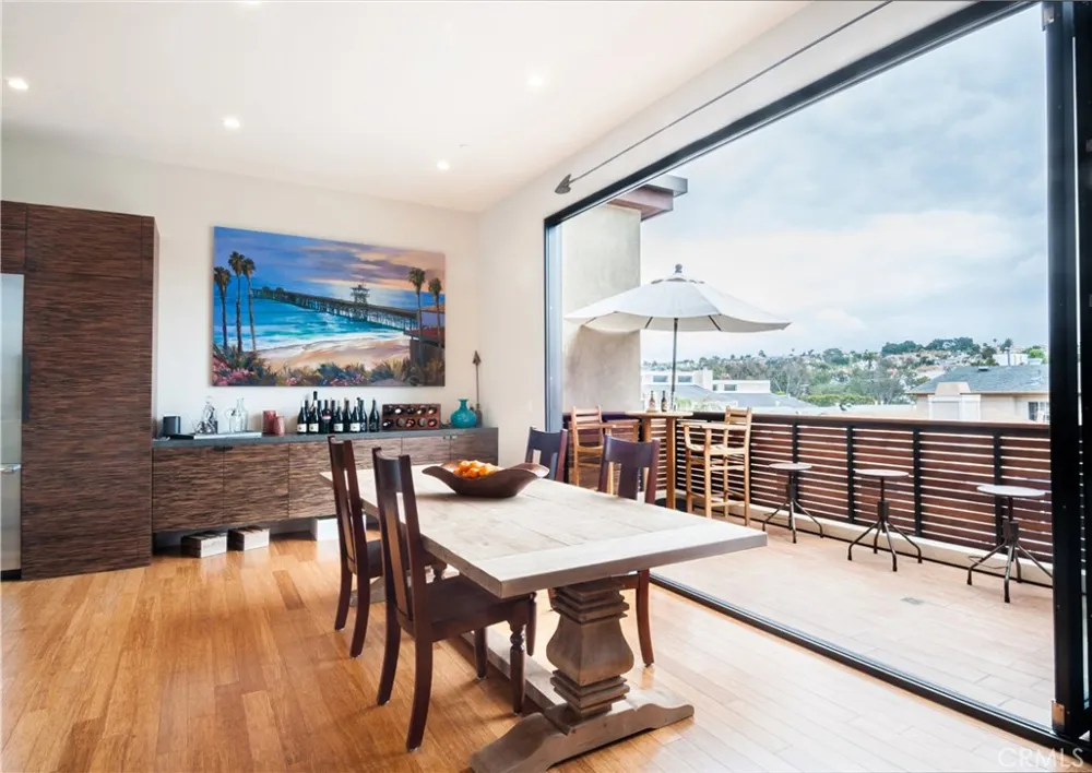 1103 Cypress Avenue Hermosa Beach, CA 90254