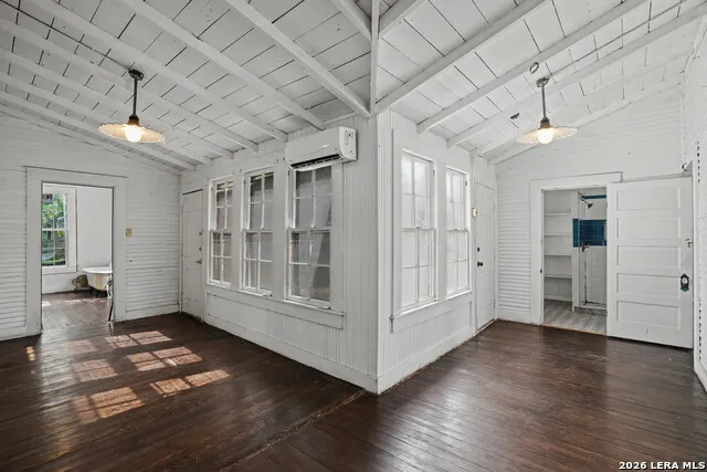 11609 Castro LaCoste, TX 78039