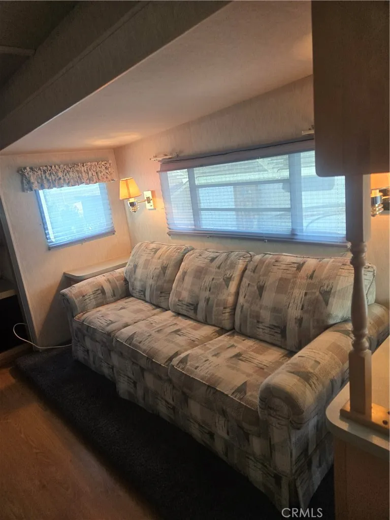 1295 S Cawston #114 Hemet, CA 92545