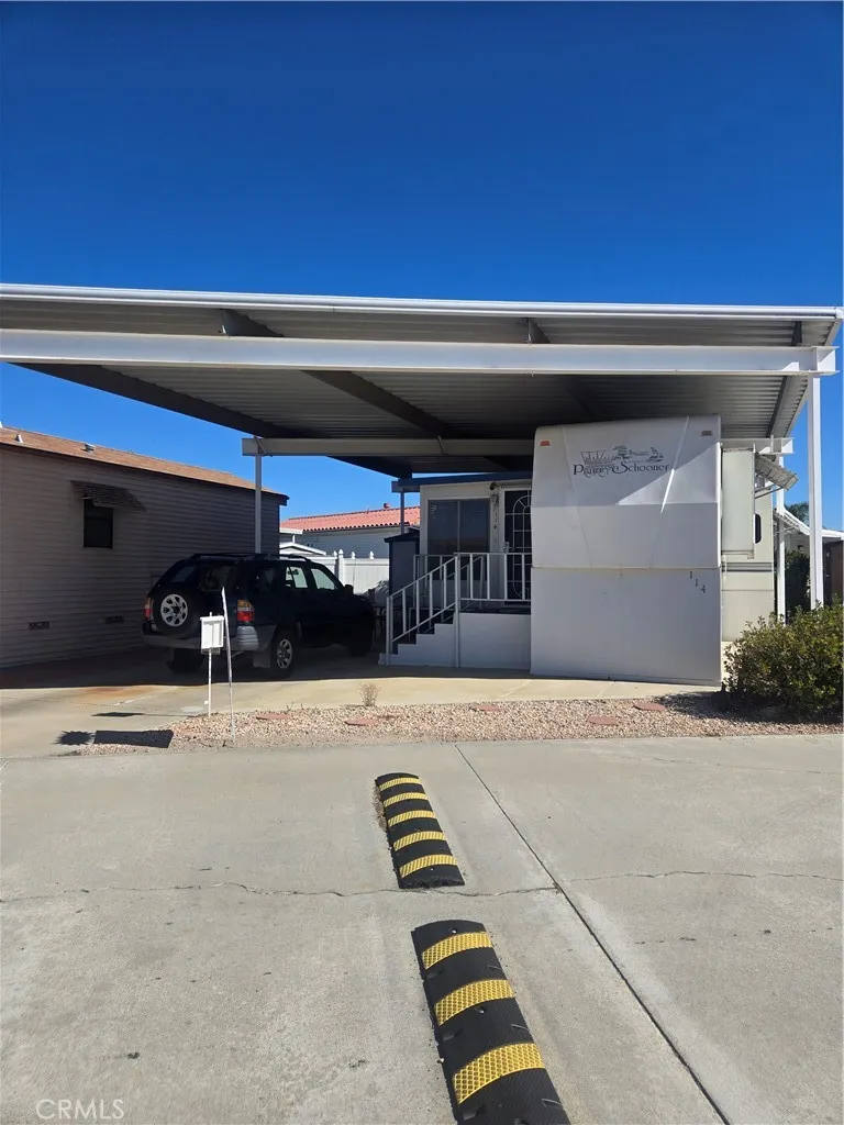 1295 S Cawston #114 Hemet, CA 92545