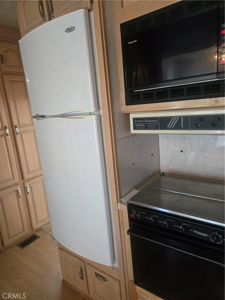 1295 S Cawston #114 Hemet, CA 92545