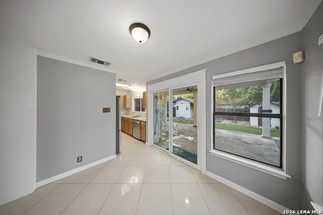10207 Aurora Fld San Antonio, TX 78245