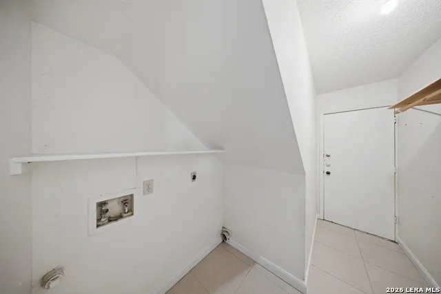 10207 Aurora Fld San Antonio, TX 78245