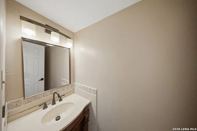 10207 Aurora Fld San Antonio, TX 78245