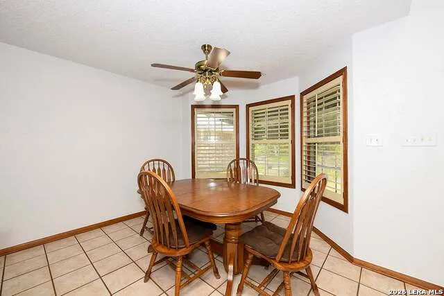 3628 Scenic Dr Schertz, TX 78108