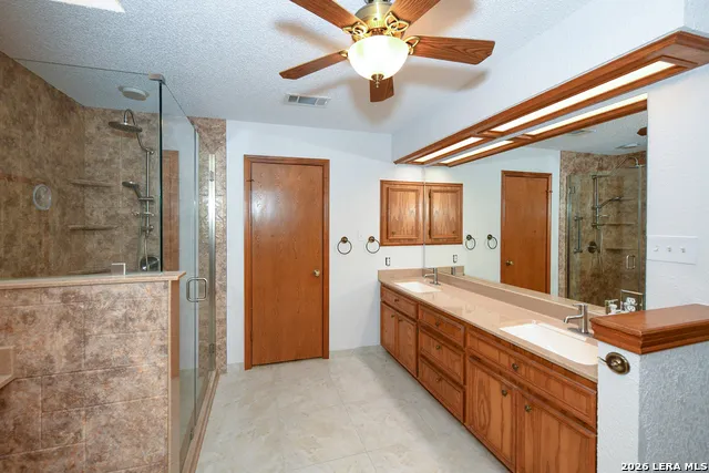 3628 Scenic Dr Schertz, TX 78108