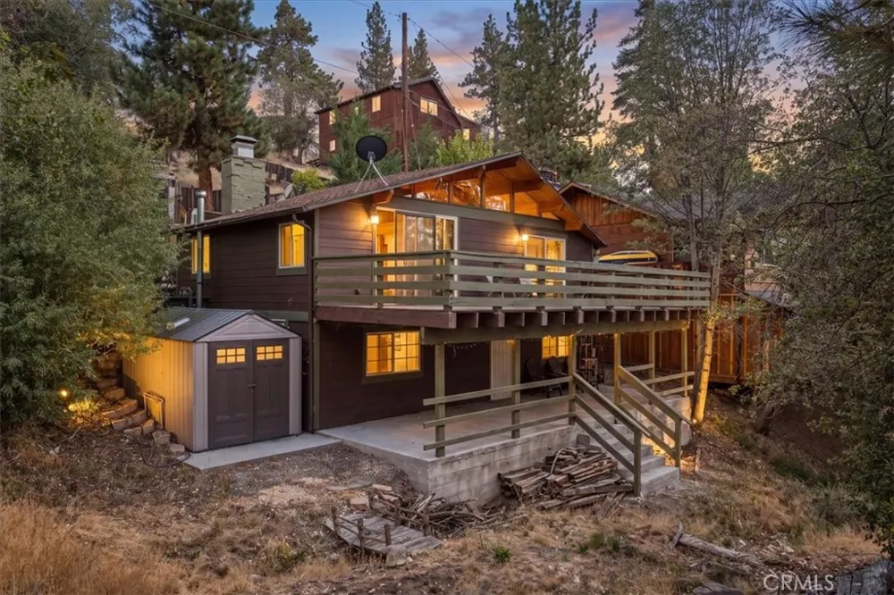 1132 Crags Lane Fawnskin, CA 92333