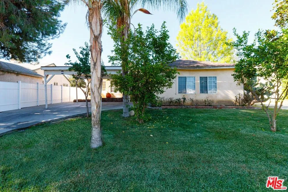 6659 AMIGO AVENUE Reseda, CA 91335