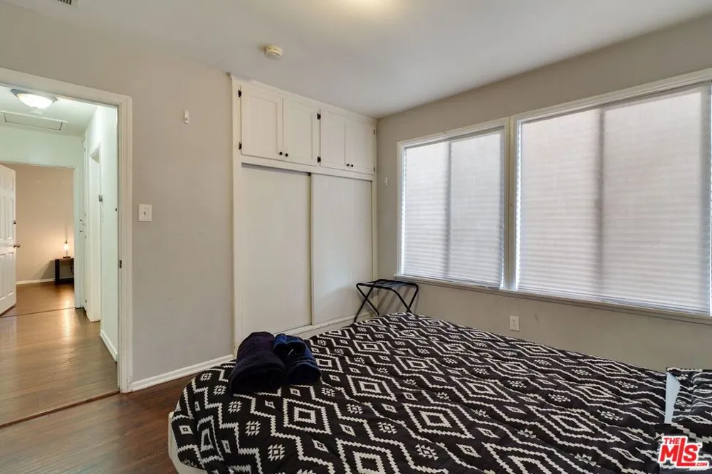 6659 AMIGO AVENUE Reseda, CA 91335