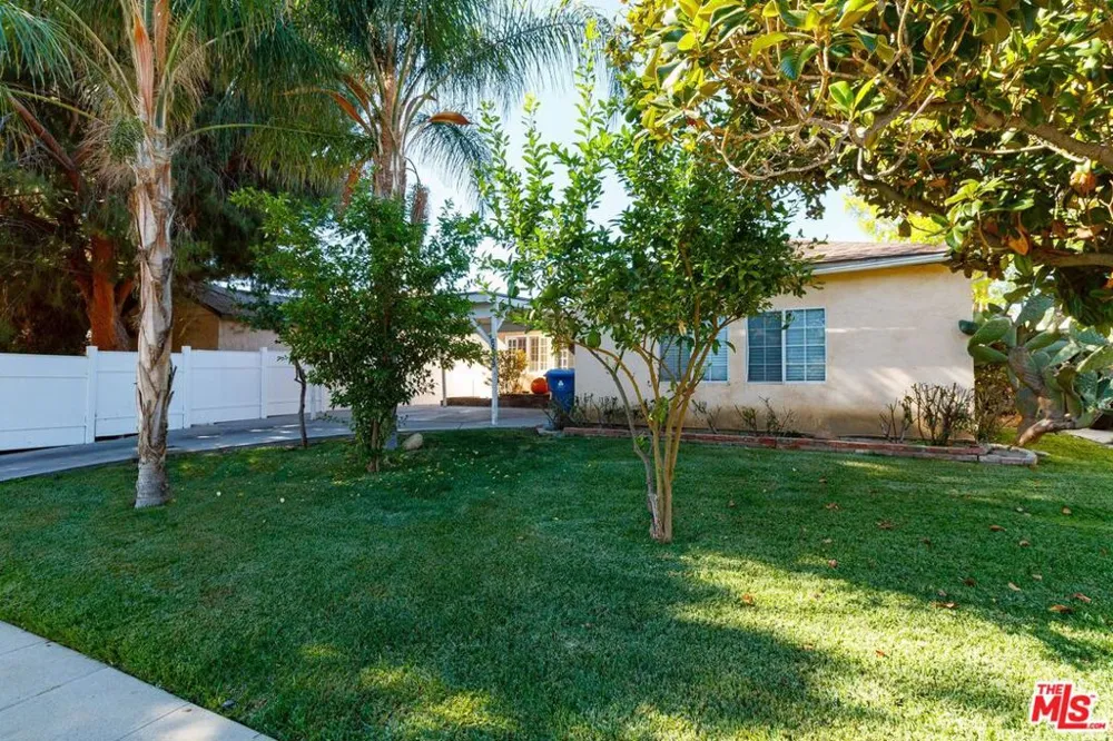 6659 AMIGO AVENUE Reseda, CA 91335