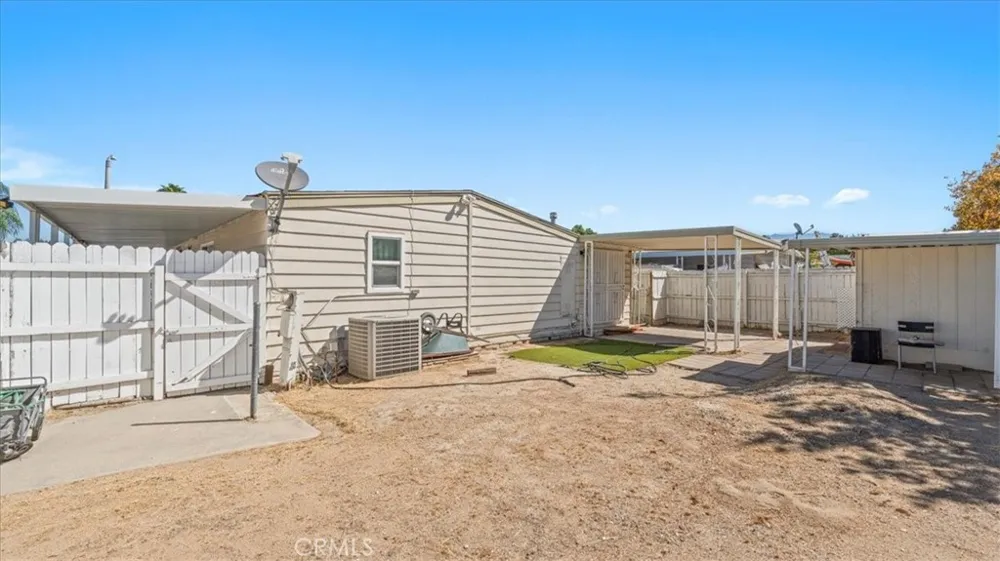 1351 Cabrillo Hemet, CA 92543