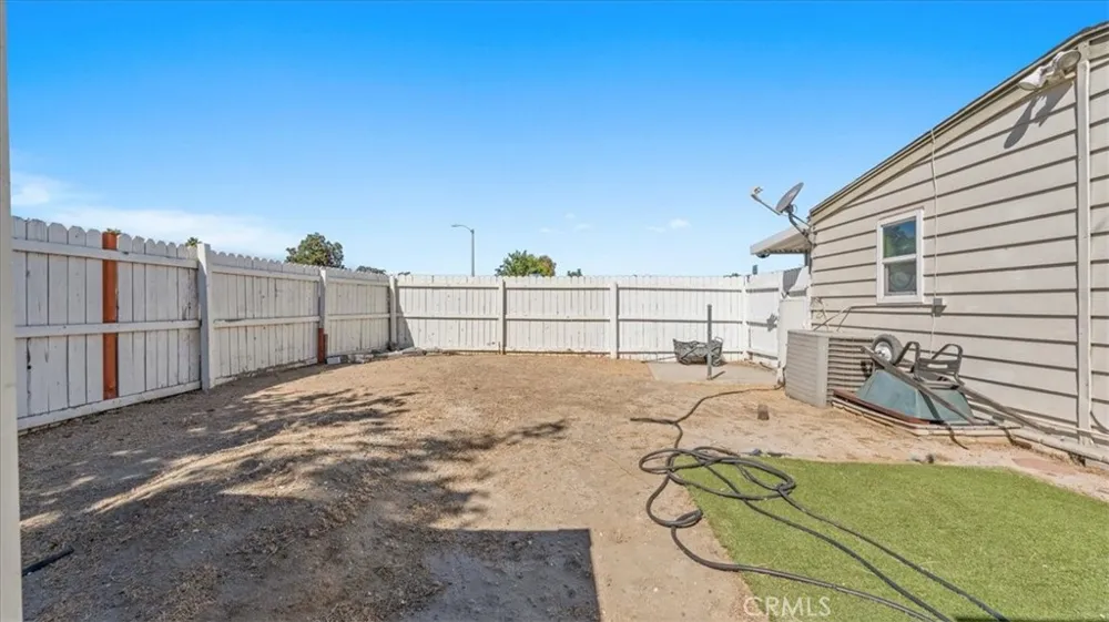 1351 Cabrillo Hemet, CA 92543