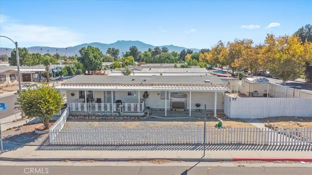 1351 Cabrillo Hemet, CA 92543