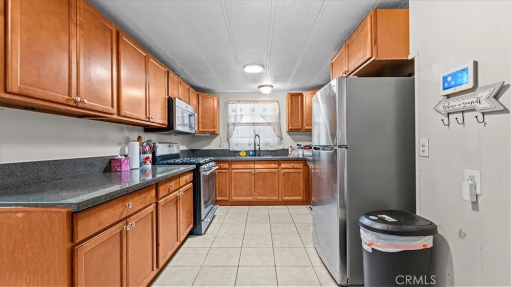 1351 Cabrillo Hemet, CA 92543