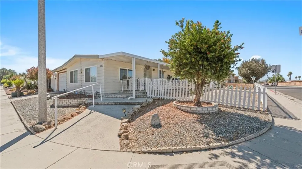 1351 Cabrillo Hemet, CA 92543