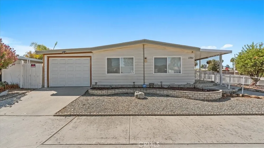 1351 Cabrillo Hemet, CA 92543