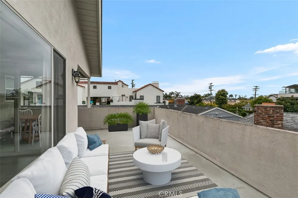 420 Narcissus Corona del Mar, CA 92625