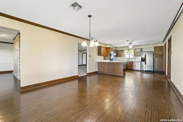 222 DEER RUN ST Pleasanton, TX 78064
