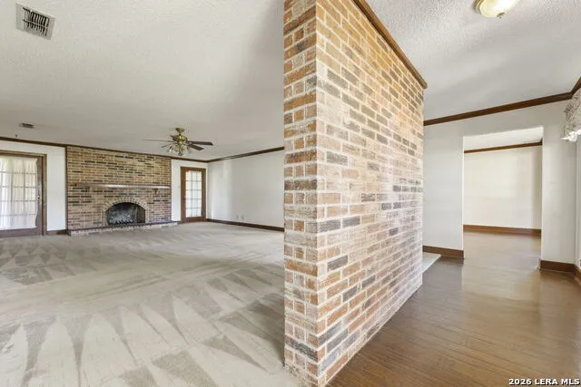 222 DEER RUN ST Pleasanton, TX 78064