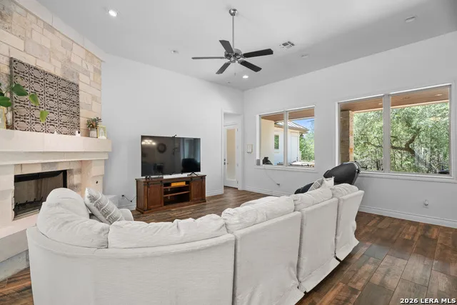 602 Didgeridoo Trl New Braunfels, TX 78132
