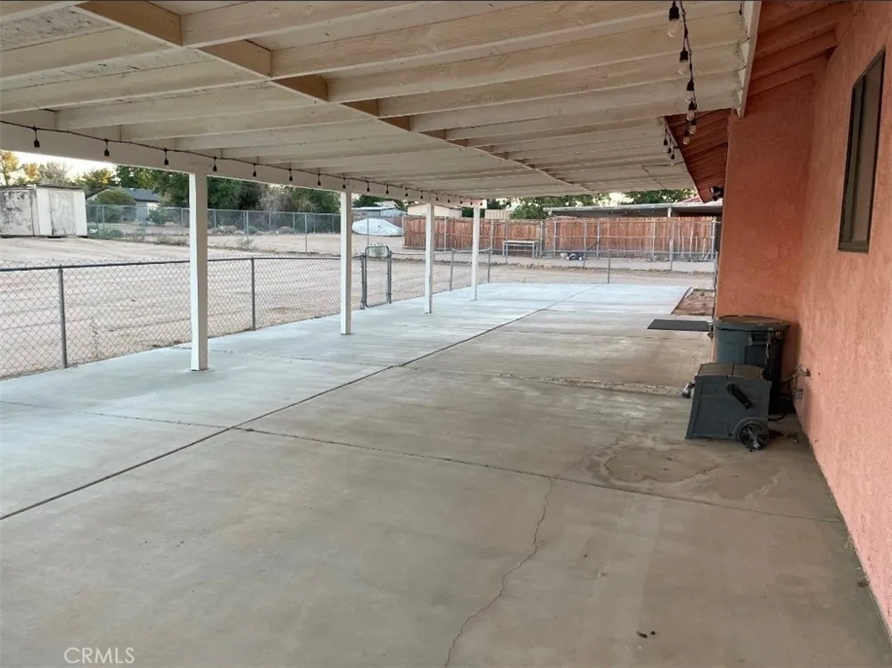 18375 Westlawn Hesperia, CA 92345