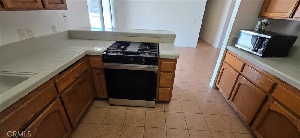 18375 Westlawn Hesperia, CA 92345