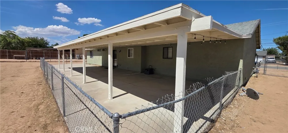 18375 Westlawn Hesperia, CA 92345