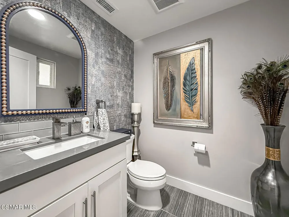 9595 Dennis Way Chatsworth, CA 91311