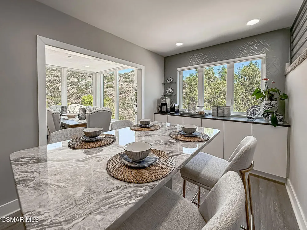 9595 Dennis Way Chatsworth, CA 91311