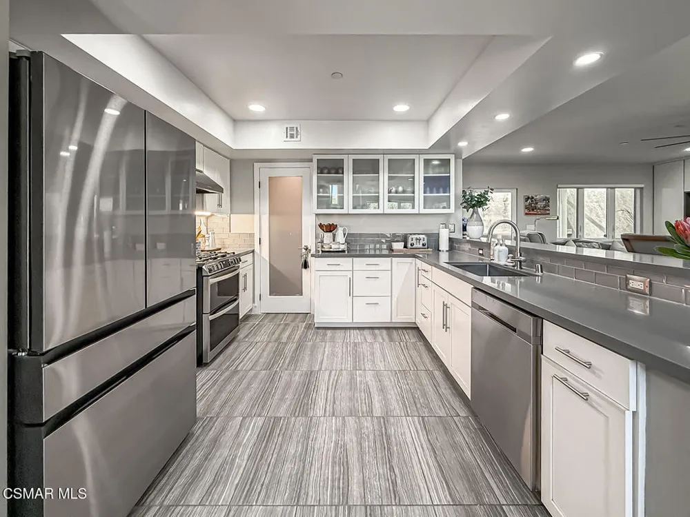 9595 Dennis Way Chatsworth, CA 91311
