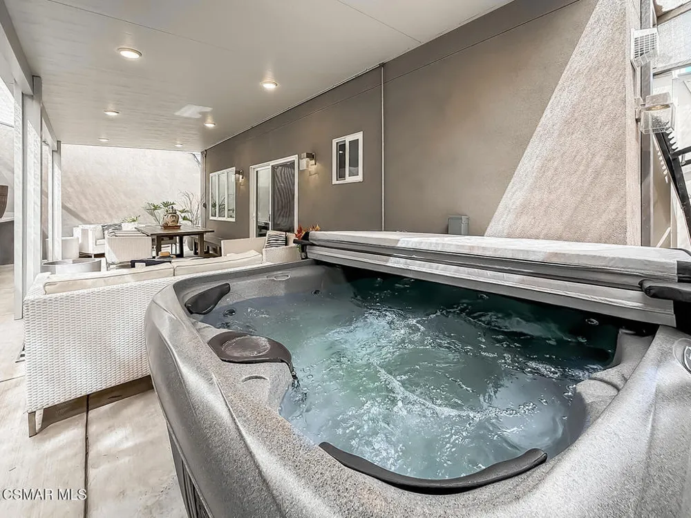 9595 Dennis Way Chatsworth, CA 91311