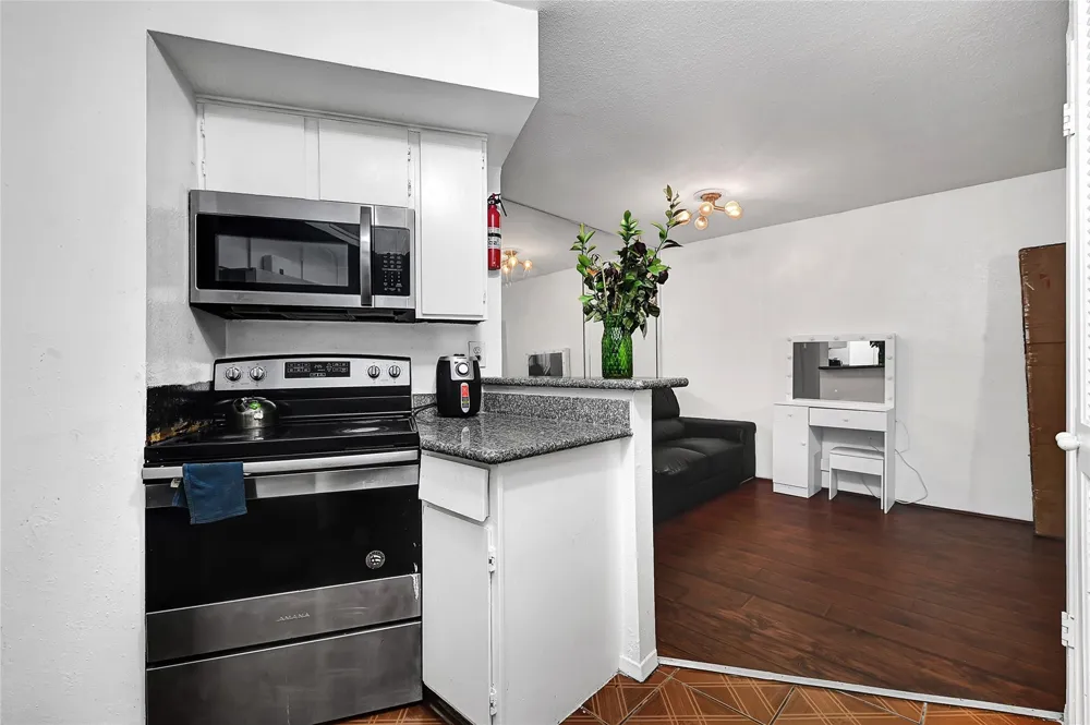 10811 Richmond Avenue #68 Houston, TX 77042