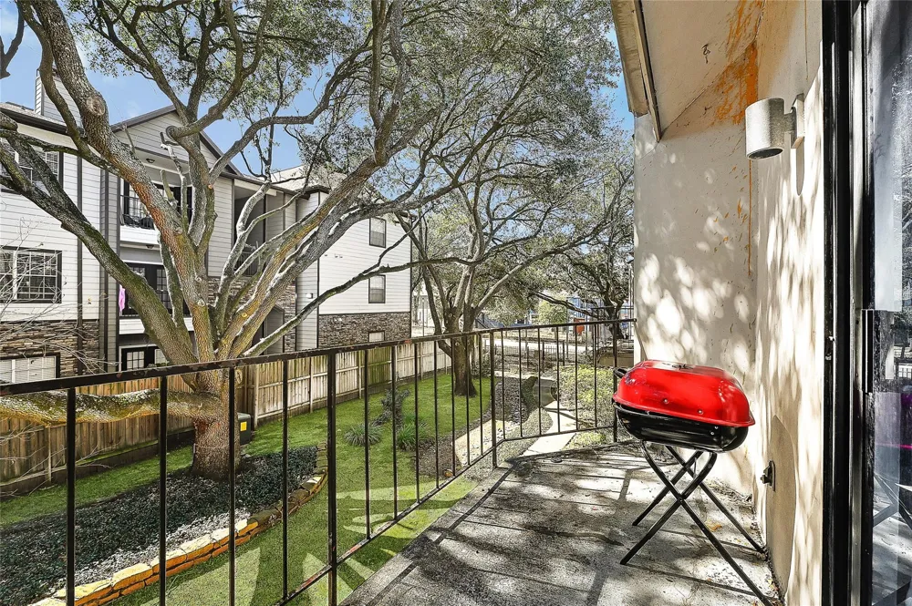 10811 Richmond Avenue #68 Houston, TX 77042