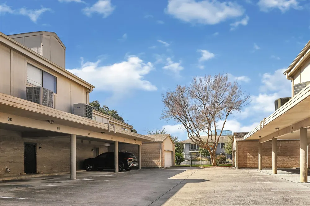 10811 Richmond Avenue #68 Houston, TX 77042