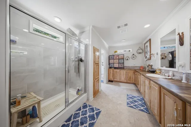 321 County Road 4614 Castroville, TX 78009